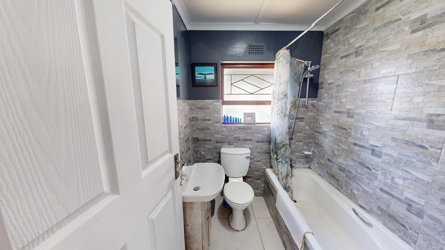 2 Bedroom Property for Sale in Anchorage Park Western Cape